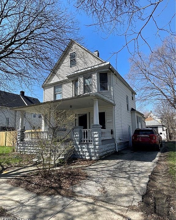 1st image of 3126 W 82nd St