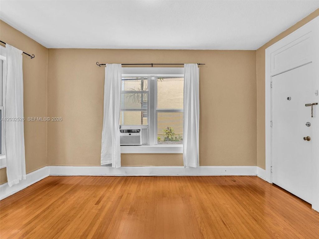 124 Mendoza Ave APT 6, Coral Gables, FL - View 5