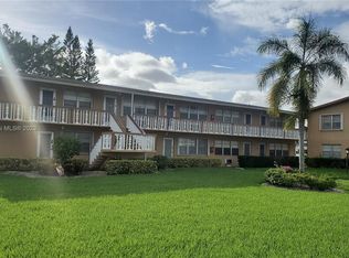18 Canterbury A #A, West Palm Beach, FL 33417