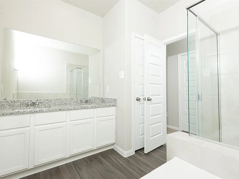 2906 Briggs Dr — Photo 10