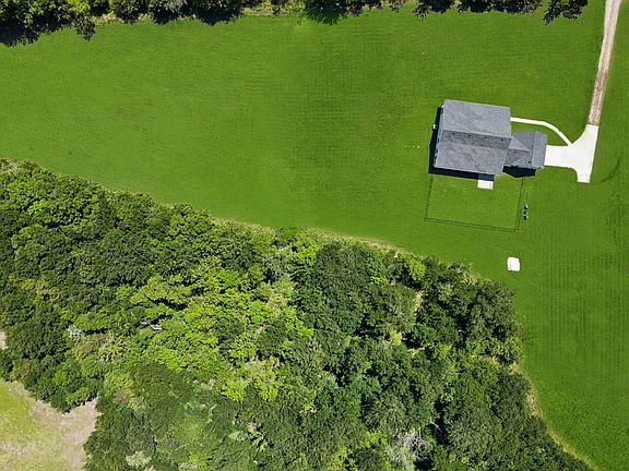 2nd image of 2584 County Road 2134