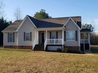 197 Deep Landing Rd, Tappahannock, VA 22560