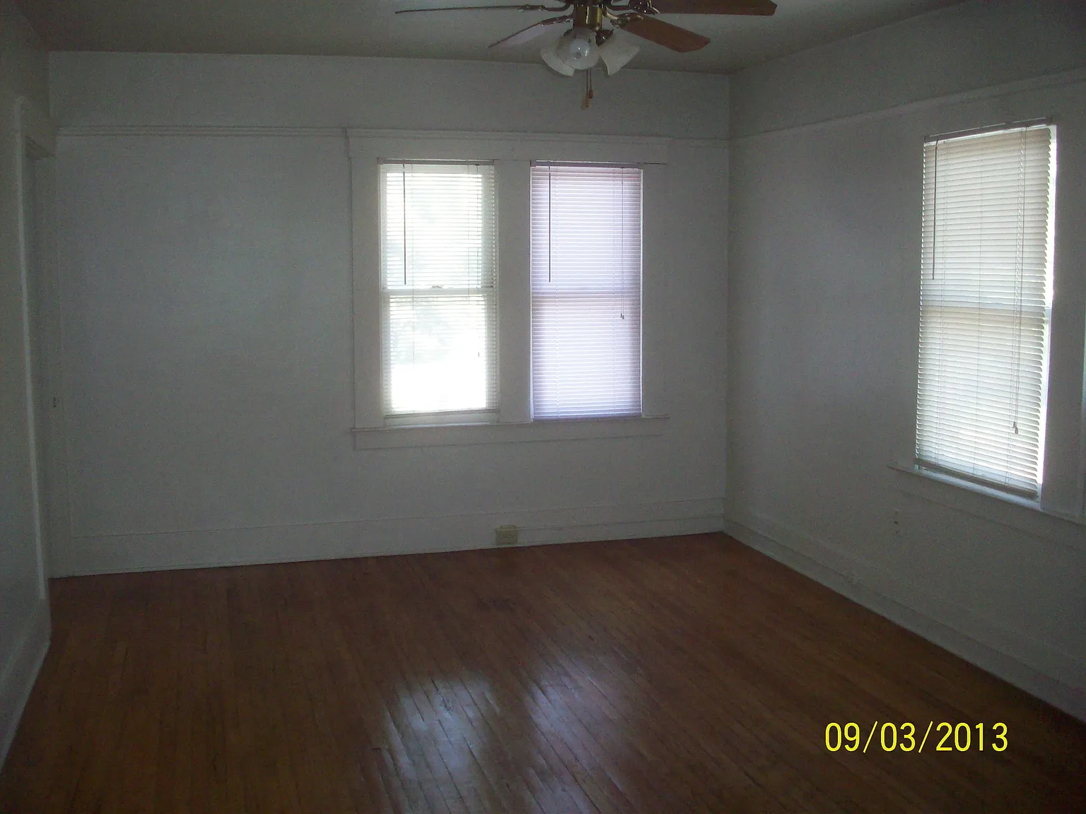 1394 N Linden Ave photo 1