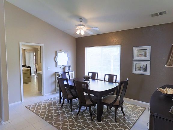 5th image of 3149 Holly Ct