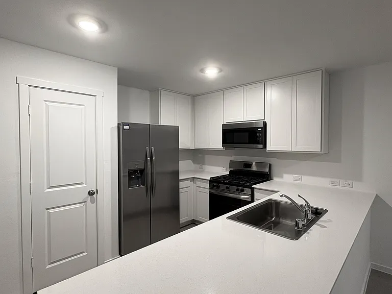 1413 Merlin Bluff St — Photo 4