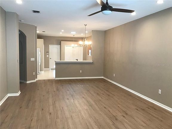 3rd image of 2750 Tanglewylde Dr