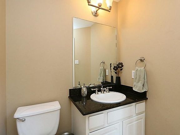 5th image of 12007 Tanglewood Ct