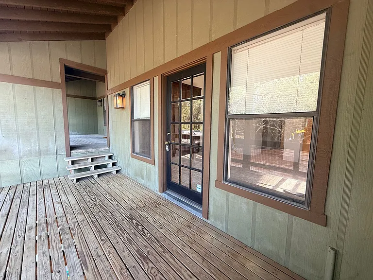 415 Albany St #F — Photo 12