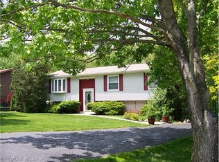 157 Sunview Dr, Beaver Falls, PA