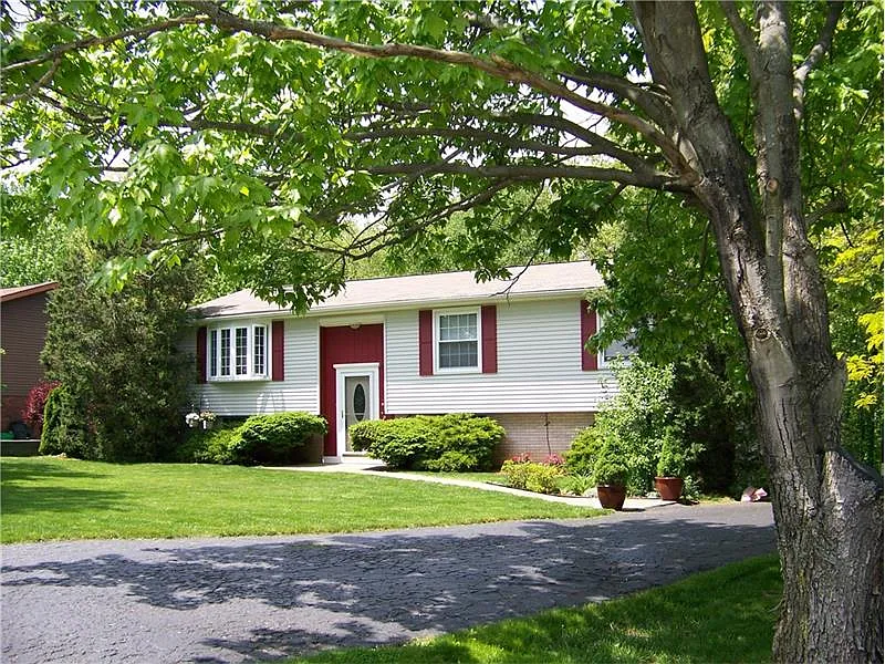 157 Sunview Dr photo 1