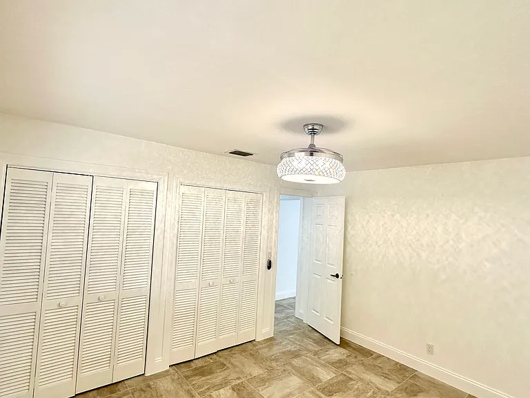 1128 Rainwood Cir — Photo 16