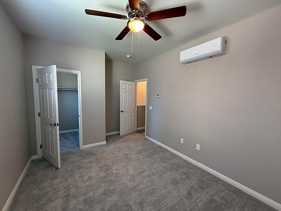 4th image of 1724 Sunnyhills Dr #1B-1Ba-583Sqft