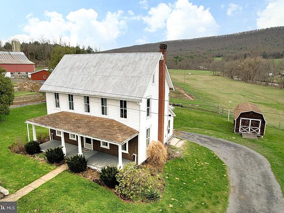 2nd image of 125 Old Hill Rd