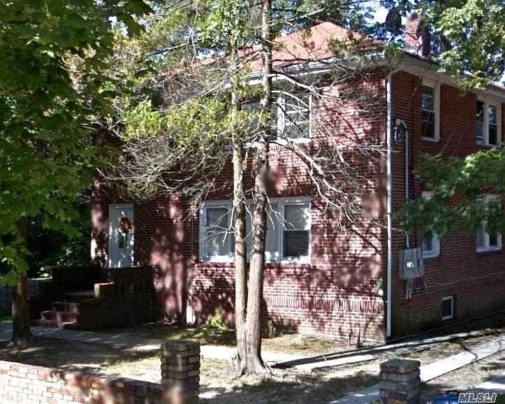 1st image of 10 Spruce St