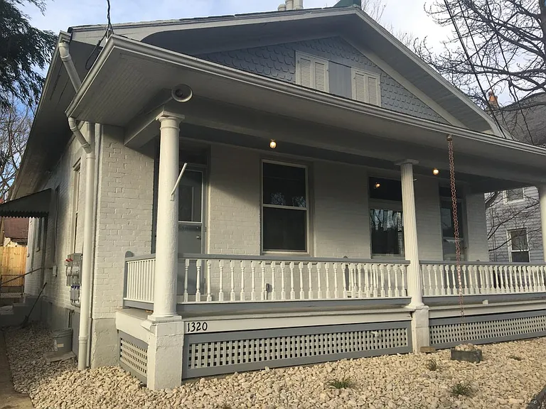 1320 Vandalia Ave #1 — Photo 5