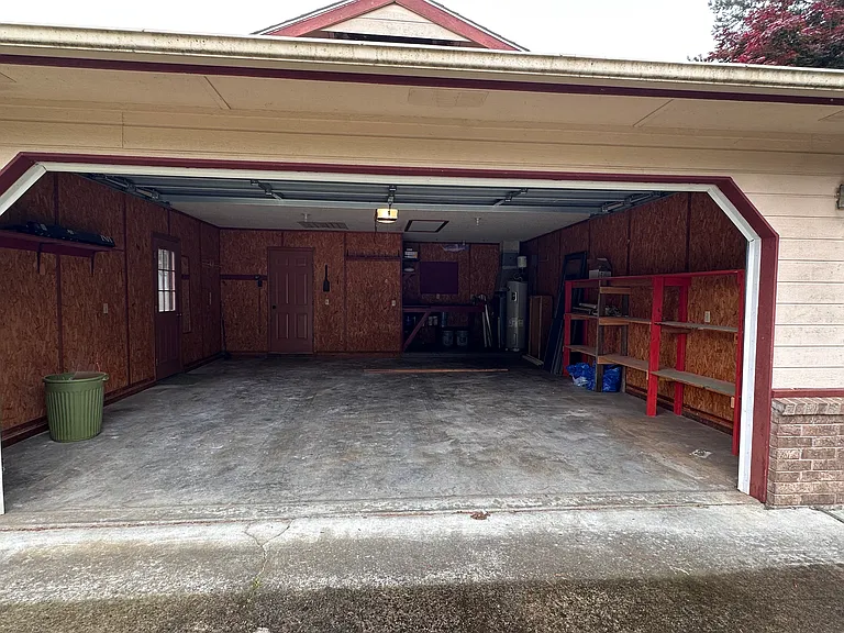 3 Westbury Dr — Photo 3