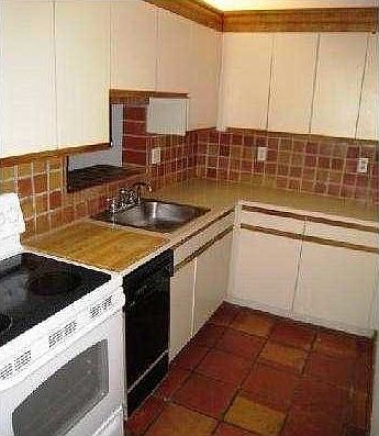 2nd image of 1001 SE 16th St APT 16