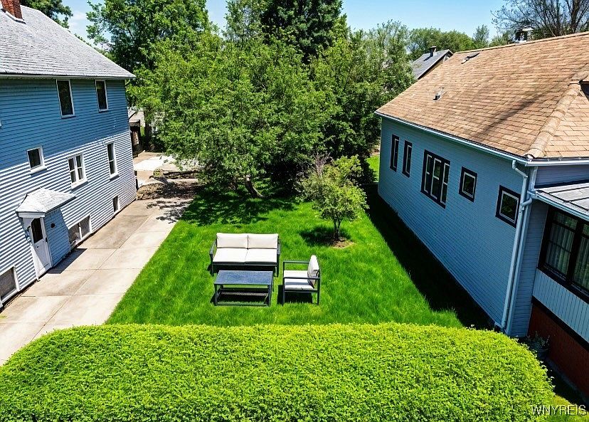 2nd image of 40 Drexel Rd #18