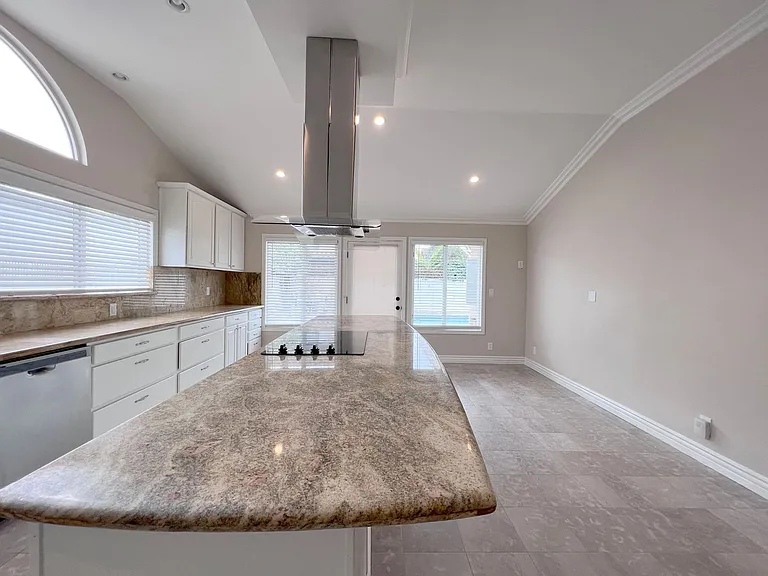 9362 Leilani Dr — Photo 11