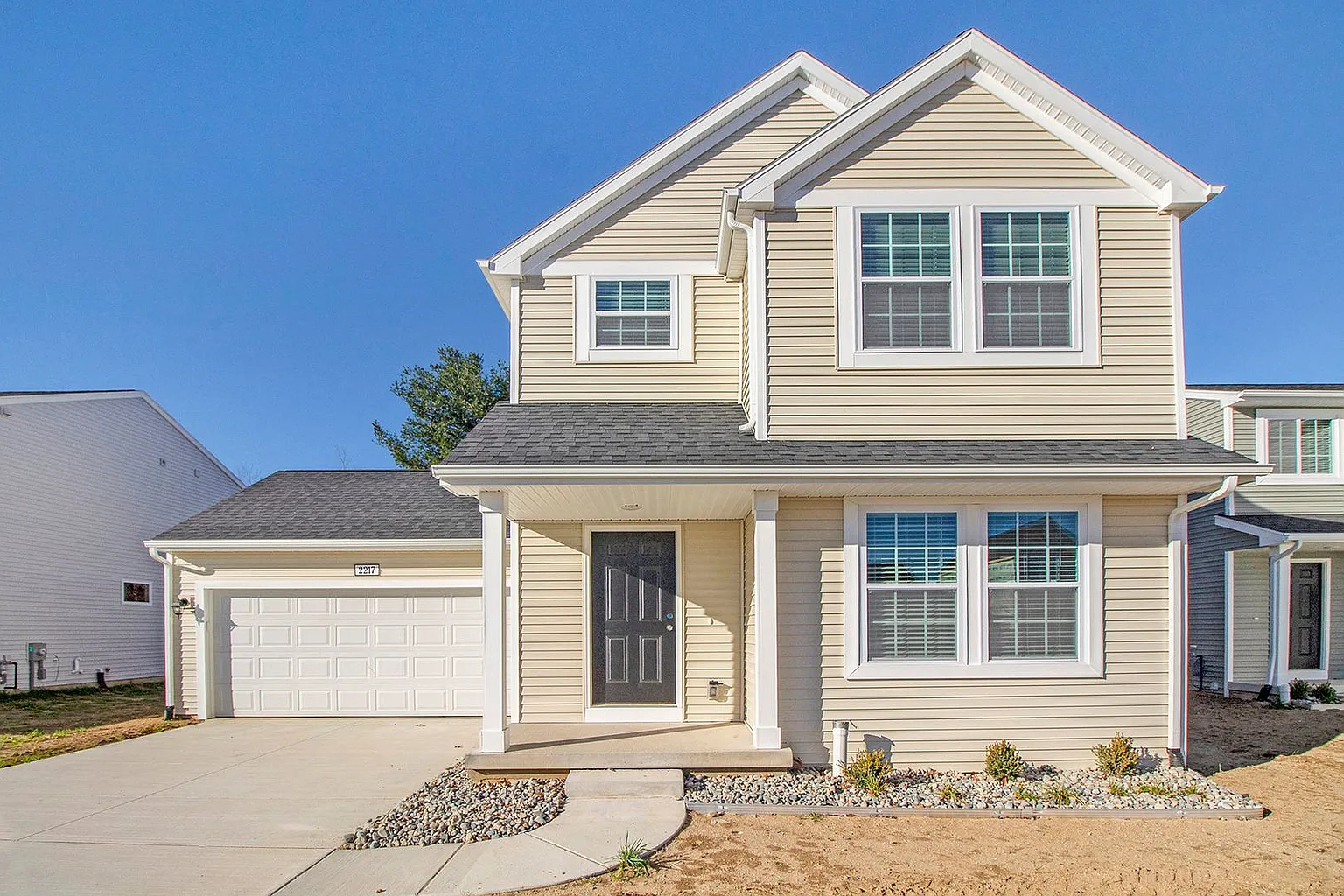 1400 Ridgeview Dr photo 1