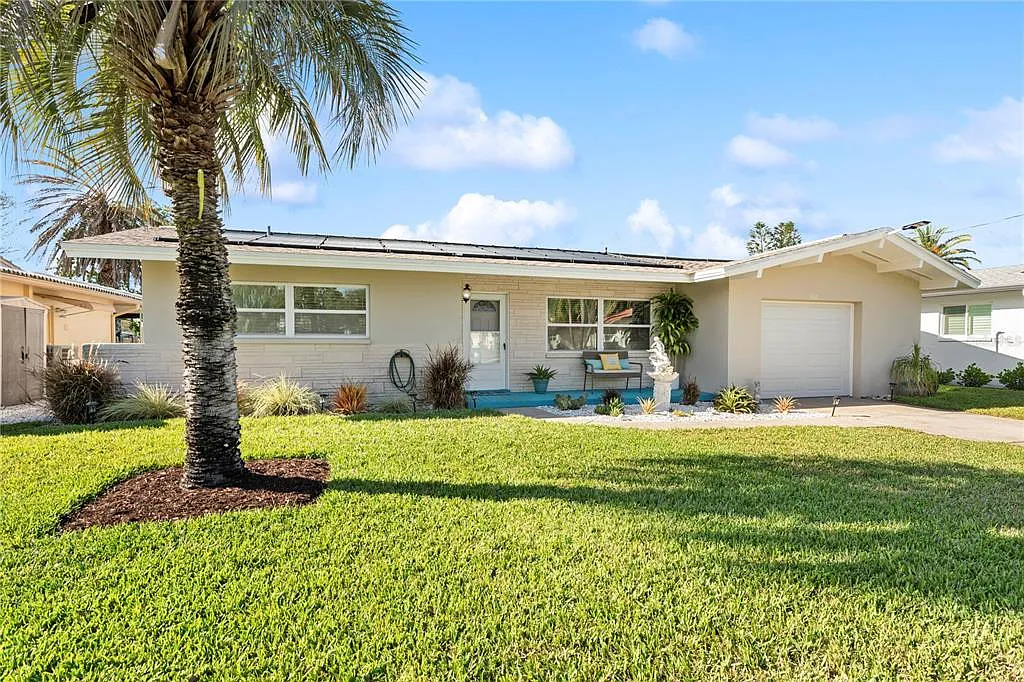 2 bed, 2.0 bath, 1199 sqft, $3,595 — Photo 3