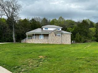 26 Round Square Ln, Fayetteville, TN 37334