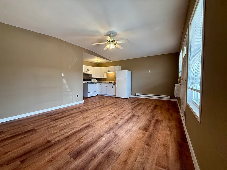 Living room with Radiator floor heat
