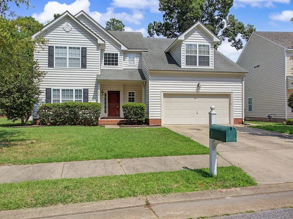 354 Canaan Cir, Suffolk, VA 23435