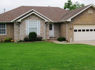 218 Cedarwood Ave, Republic, MO 65738