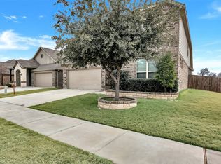 2400 Open Range Dr, Fort Worth, TX 76177