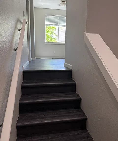 1958 NW Florence Ave #1958 — Photo 5