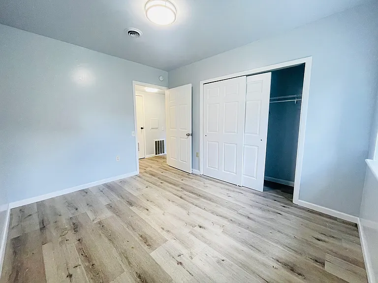 2511 Freeport Rd — Photo 5