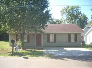 104 Latitia St, Batesville, MS 38606