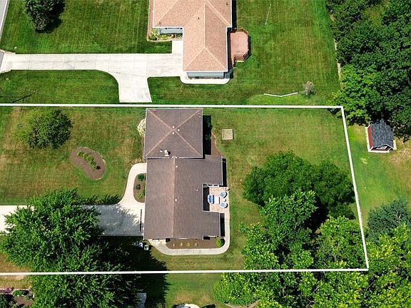 2nd image of 1031 Cessna Dr