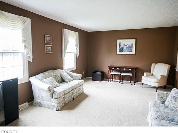 3rd image of 26959 Greenbrooke Dr