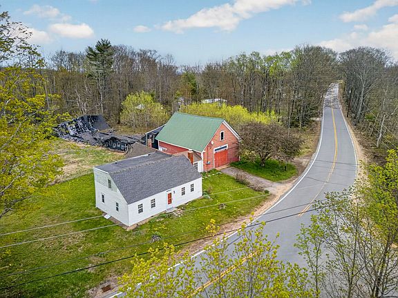 3rd image of 1457 Upper City Road