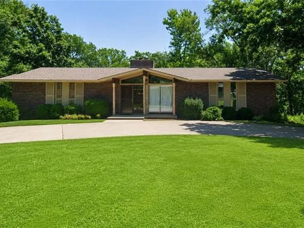 1341 S Mulberry St, Ottawa, KS 66067