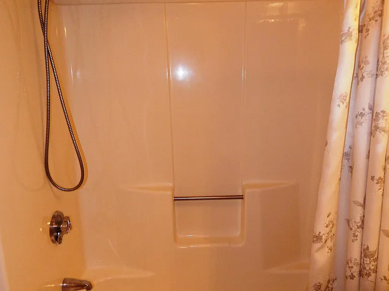 guest bathroom tub and shower
