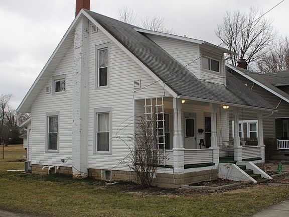 2nd image of 111 Blaine Ave