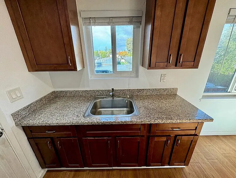 1 bed, 1.0 bath, 650 sqft, $1,979 — Photo 4