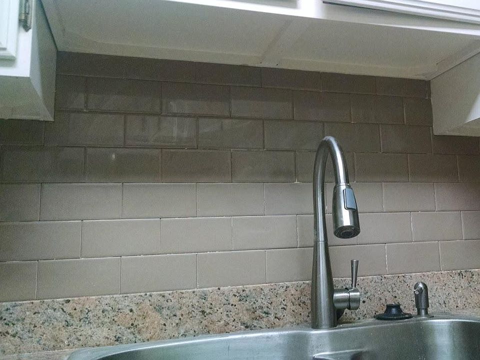 Tiled backsplash