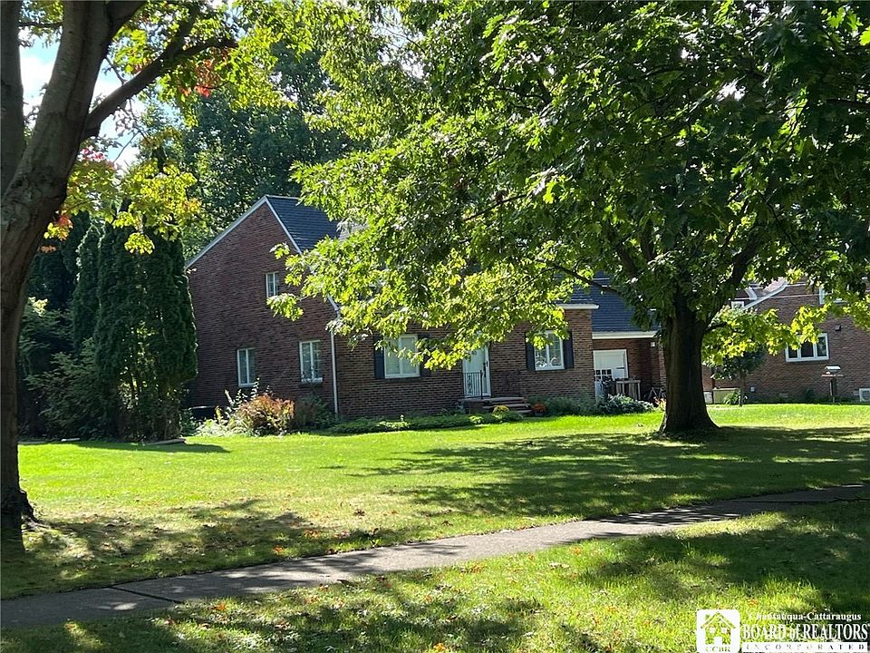 40 Risley St, Fredonia, NY 14063 Zillow