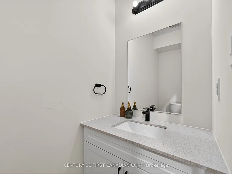 1595 Capri Cres #66 — Photo 14