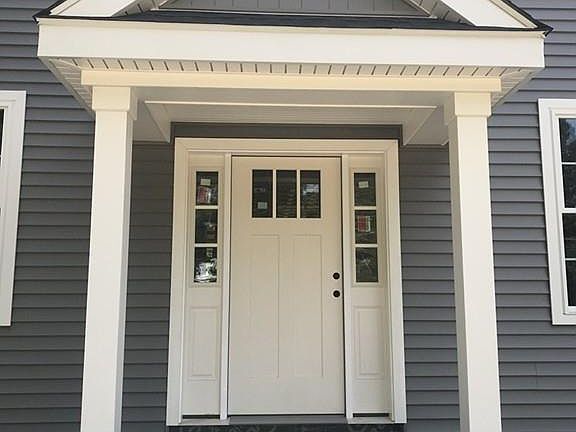 4th image of 222 Center St