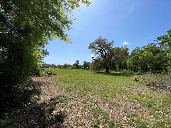 Saucier Rd, Ponchatoula, LA 70454