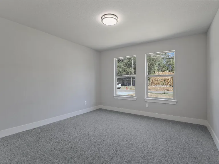 2327 Harding St — Photo 7