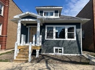 5306 W Cornelia Ave, Chicago, IL 60641