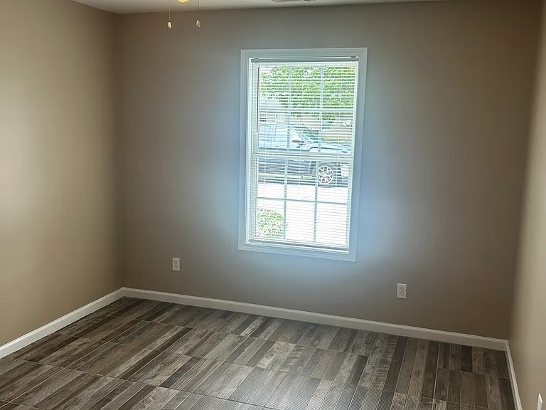 806 Smith Ave #B — Photo 6