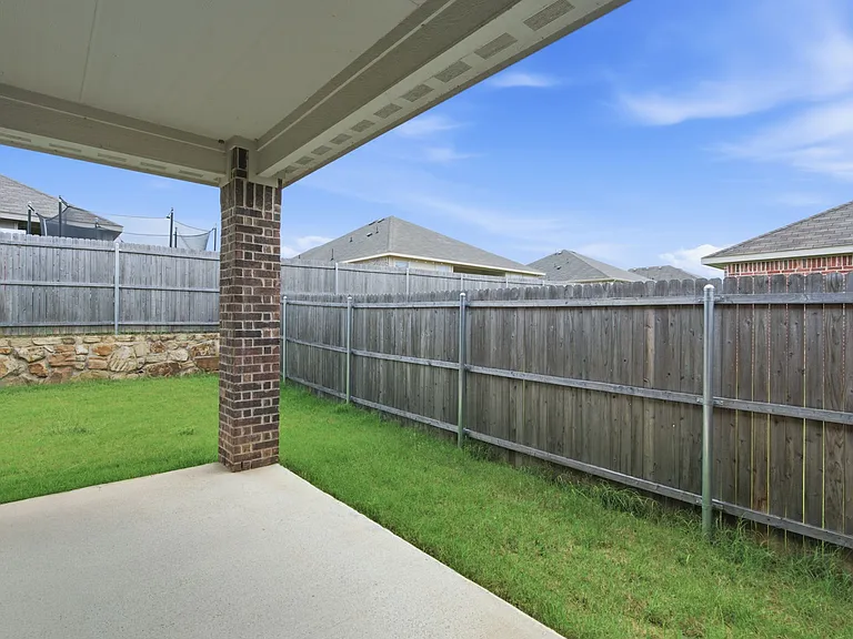 1312 Pistachio Dr — Photo 22