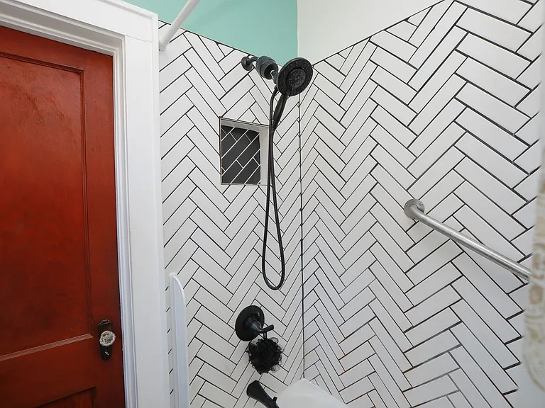 768 Mayfield Ave — Photo 18